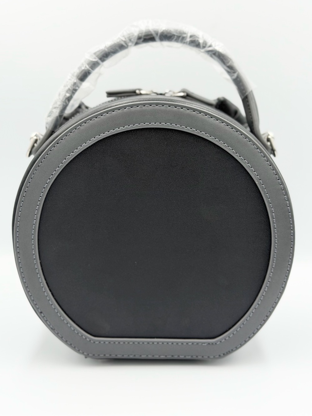 Shane Dawson Black/Grey Pig-Accent Round Crossbody Bag - Picture 7 of 10